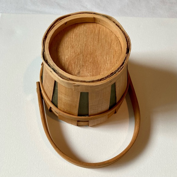 Mini Bushel Basket Natural Wood Chip Green details Small 4.5 inches Tall - Picture 14 of 15